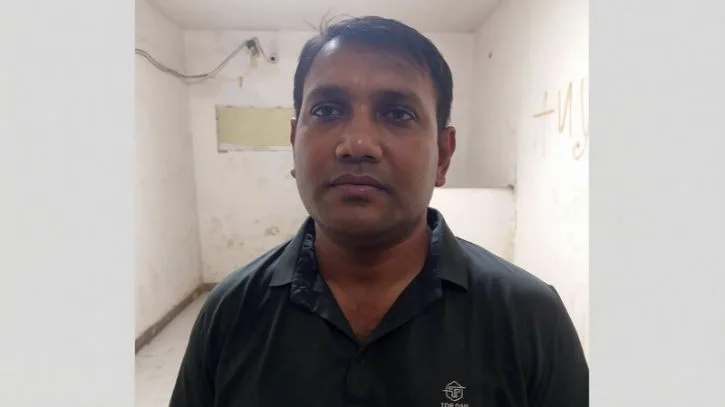 মোহাম্মদপুরে কার্যক্রম নিষিদ্ধ আওয়ামী লীগ নেতা গ্রেপ্তার