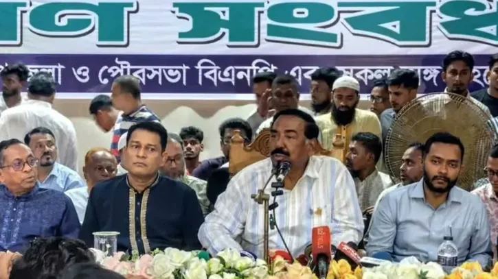 ‘ইশরাকের কাজটি ভাল, অস্ত্র নেওয়া ঠিক হয়নি’: স্পিকার